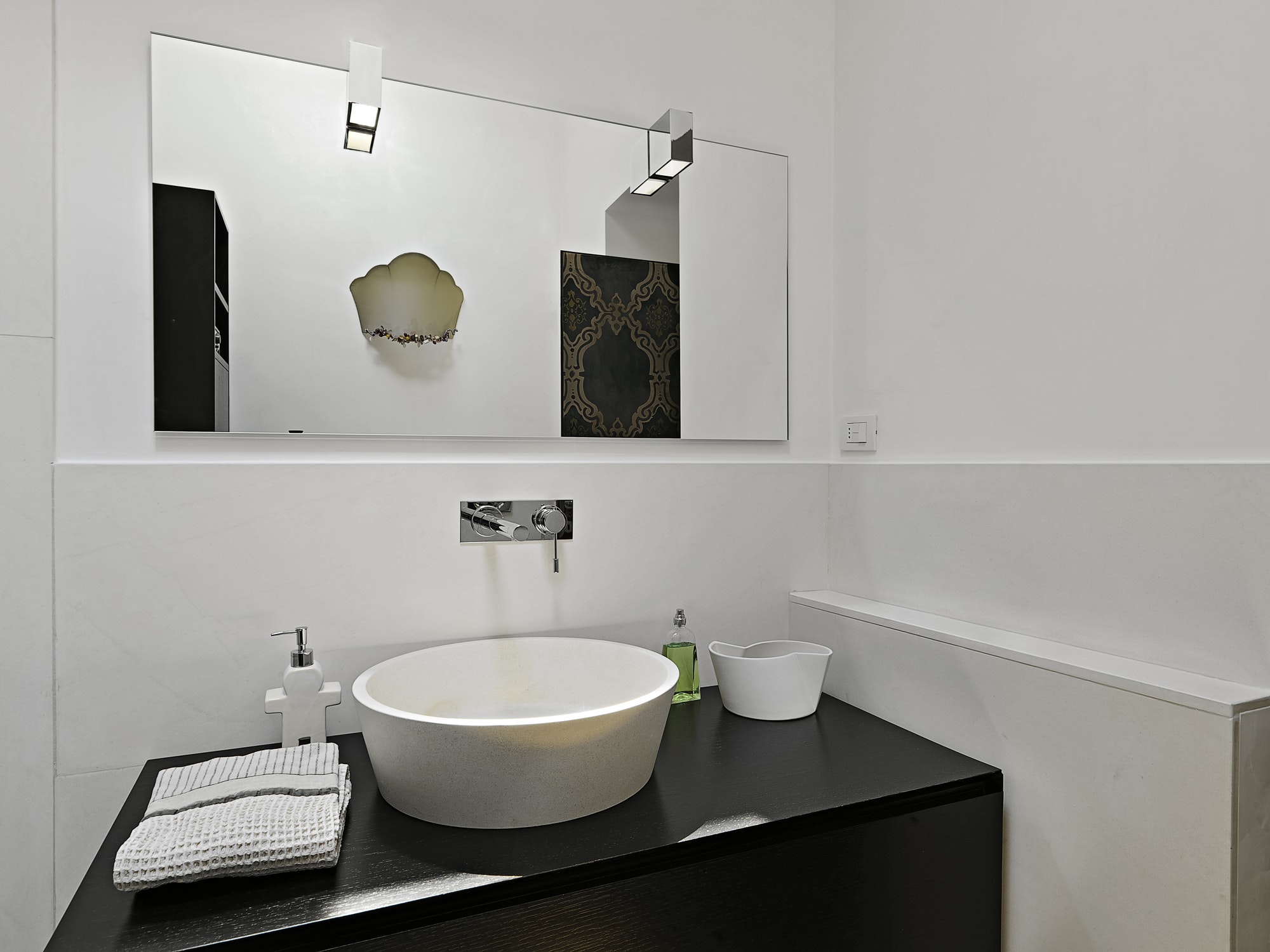 Close_up of a Countertop Washbasin in the Modern Bathroom Interior